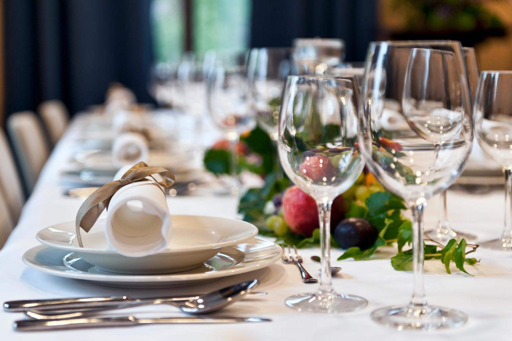 שווידניקה Hotel Fado Spa & Restaurant מראה חיצוני תמונה
