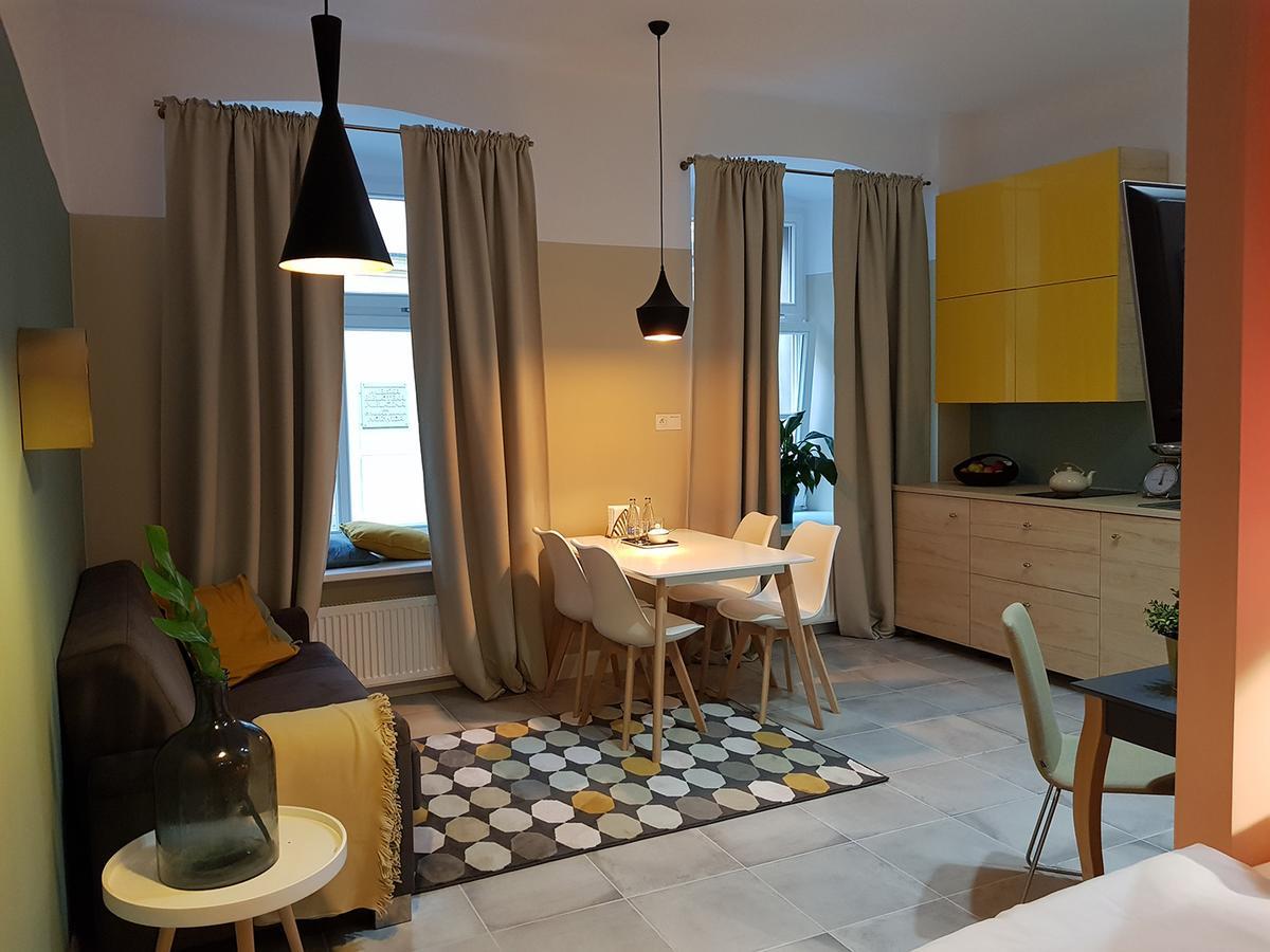 שווידניקה Hotel Fado Spa & Restaurant מראה חיצוני תמונה