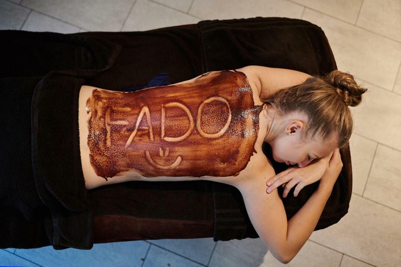 שווידניקה Hotel Fado Spa & Restaurant מראה חיצוני תמונה